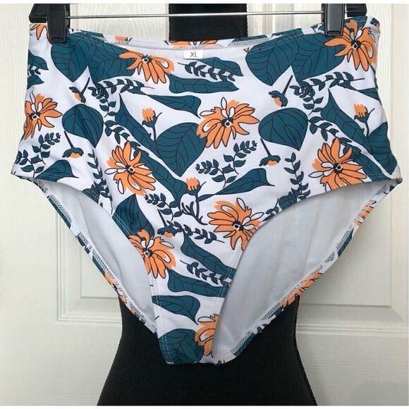 Two Piece Swimsuit Size XL - Picture 3 of 6